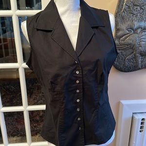 Kate Hill Black sleeveless blouse size 10. Like New